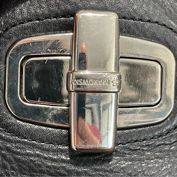 B MAKOWSKY Black Leather Crossbody with Silver Hardware - Preowned - Picture 3 of 12